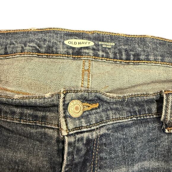 Gap Womens Boyfriend mid-rise jeans, distressed, stretch, Size 14 - Picture 4 of 6